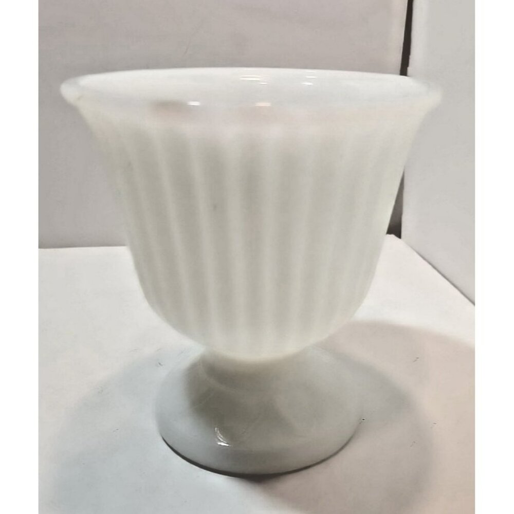 Vintage Inarco Milk Glass Ribbed Pedestal Compote Vase Planter 6" Tall - Picture 5 of 10
